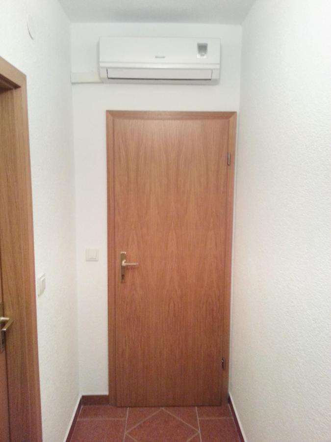 Apartments By The Sea Metajna, Pag - 6465 Exterior foto