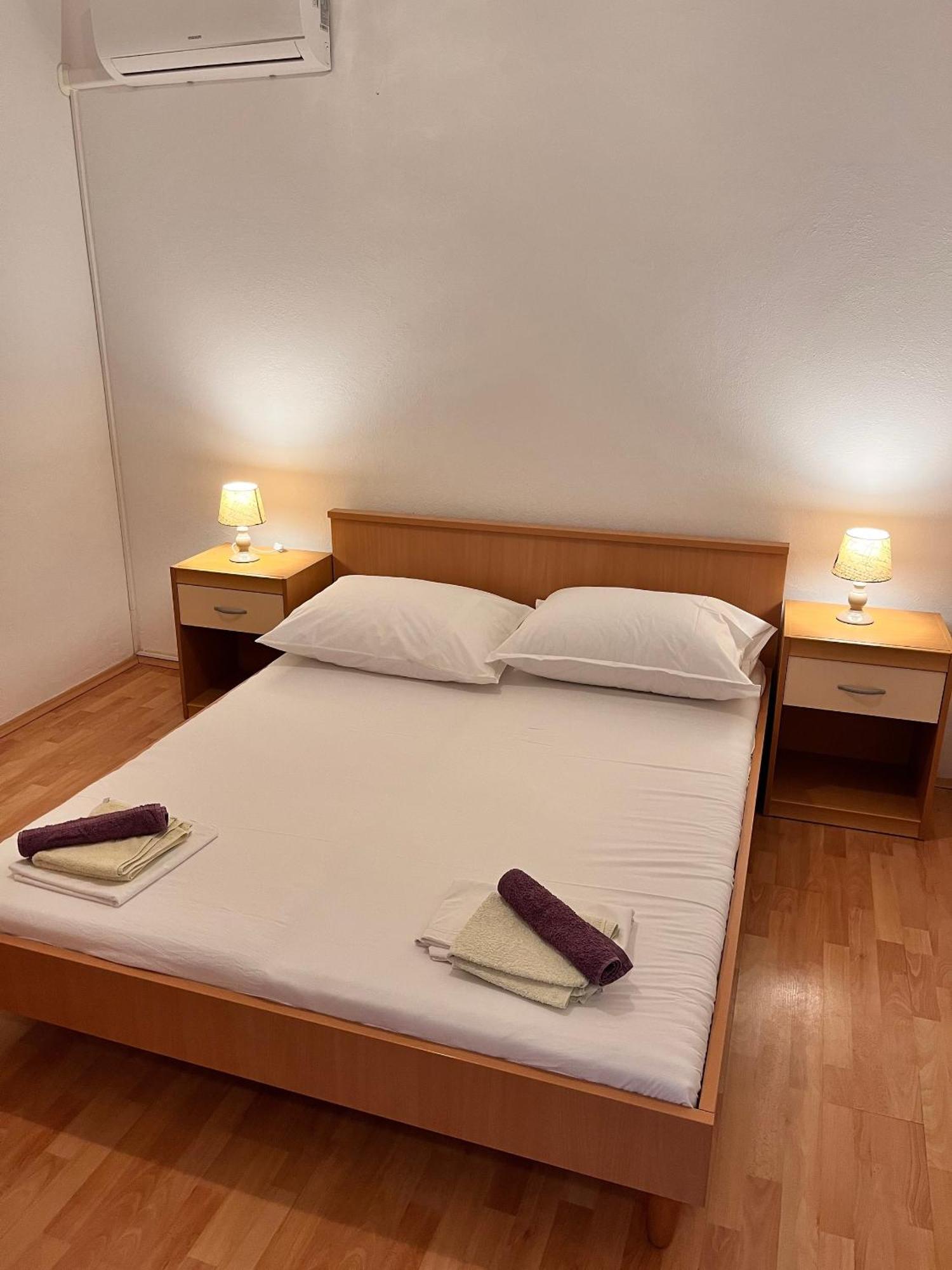 Apartments By The Sea Metajna, Pag - 6465 Quarto foto