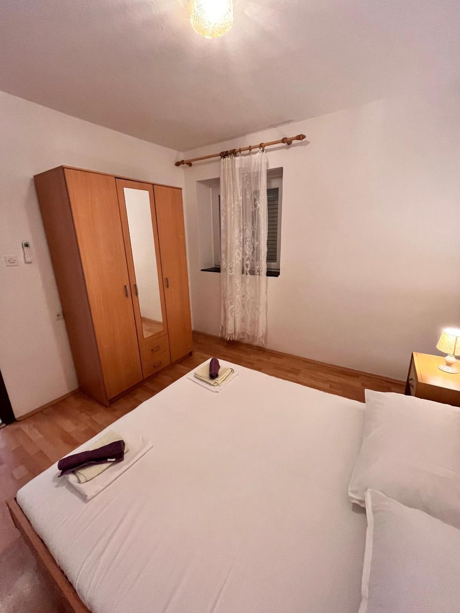 Apartments By The Sea Metajna, Pag - 6465 Quarto foto
